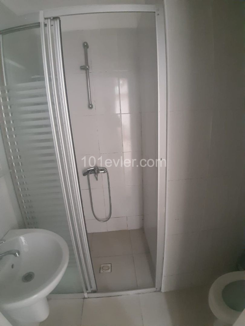 Flat To Rent in Aşağı Girne, Kyrenia