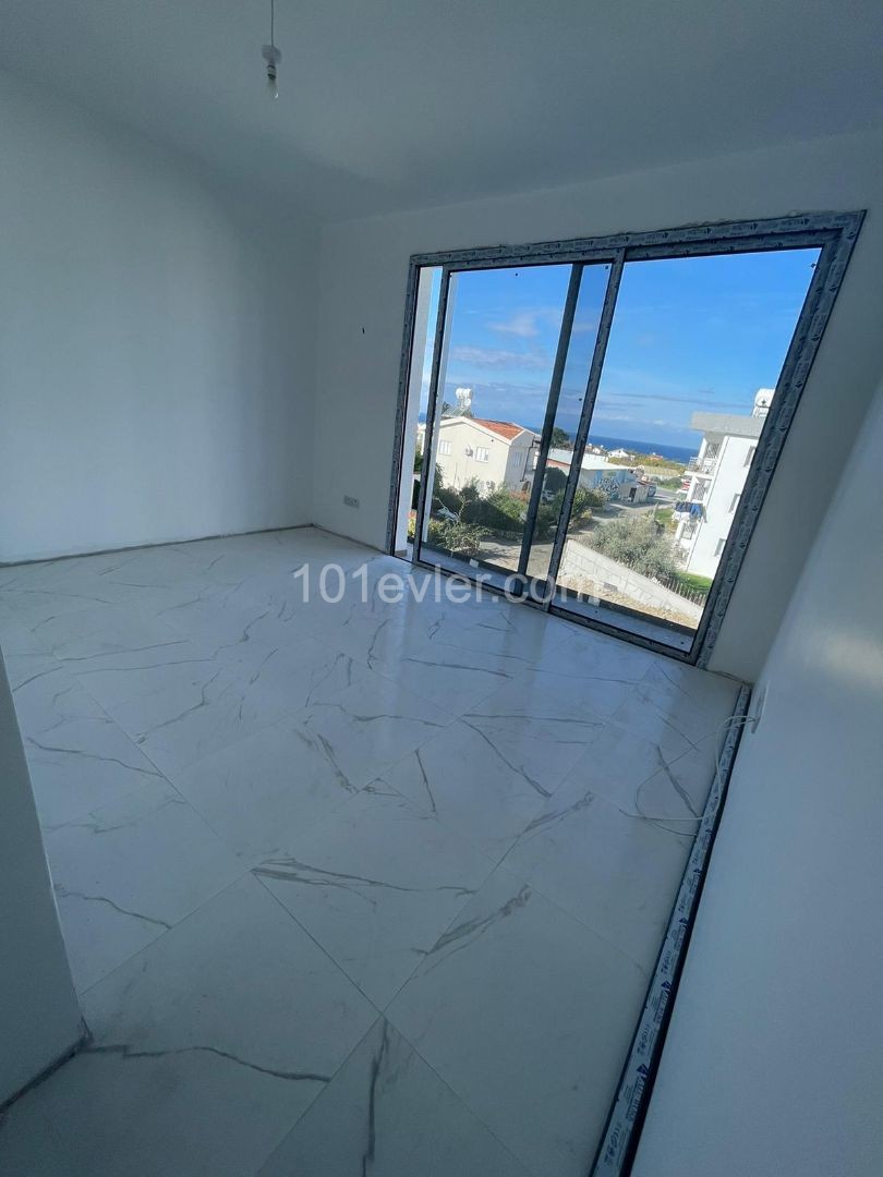 FLAT FOR SALE IN KYRENIA/ALSANCAK ** 