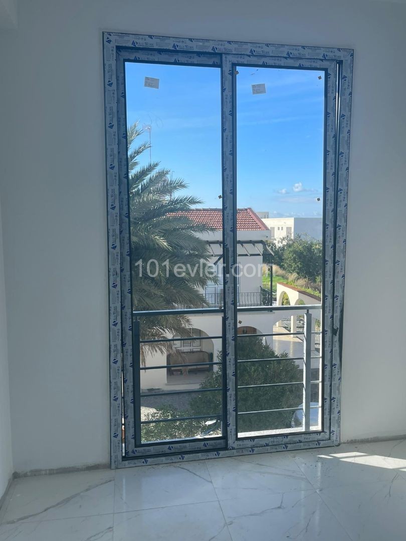 FLAT FOR SALE IN KYRENIA/ALSANCAK ** 