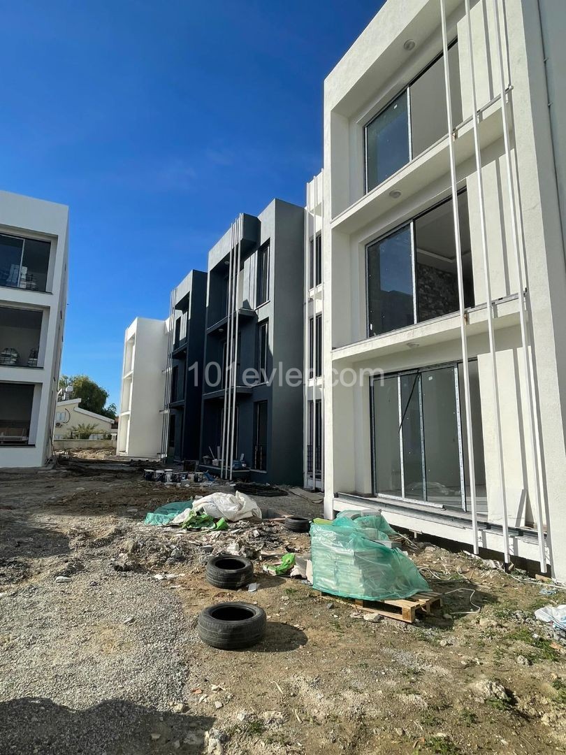 FLAT FOR SALE IN KYRENIA/ALSANCAK ** 