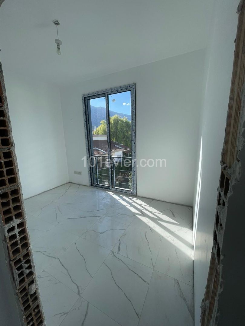 GİRNE/ALSANCAK'TA SATILIK DAİRE