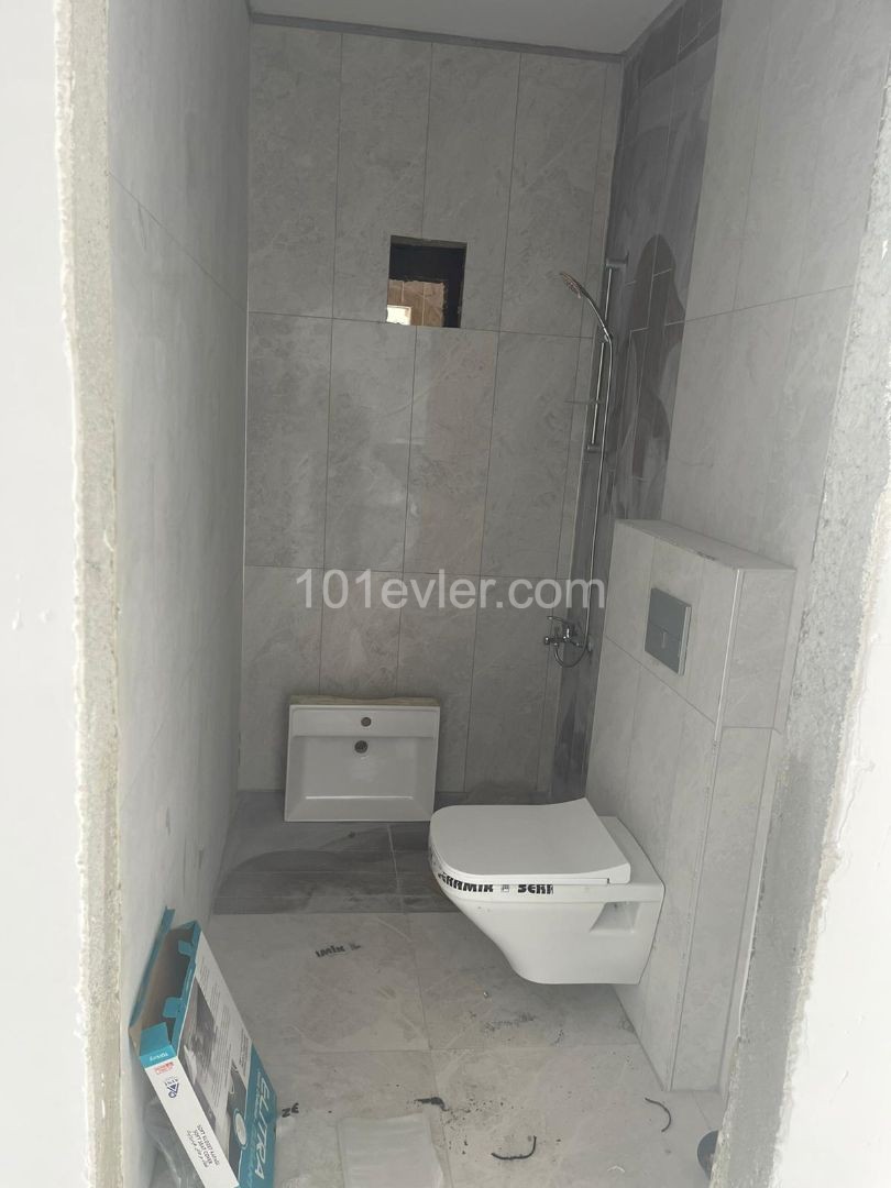 FLAT FOR SALE IN KYRENIA/ALSANCAK ** 