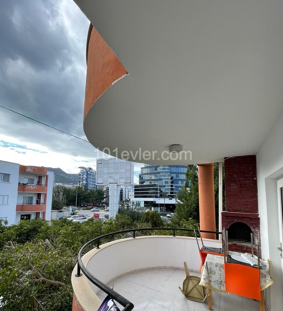 Flat For Sale in Aşağı Girne, Kyrenia