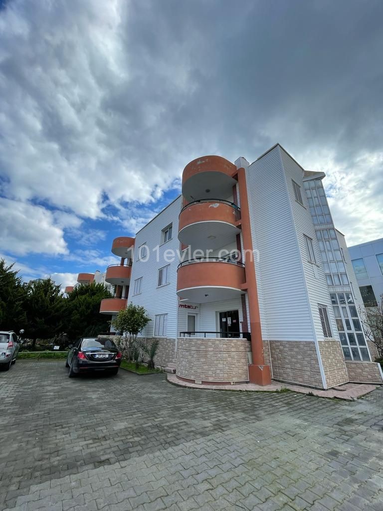 Flat For Sale in Aşağı Girne, Kyrenia