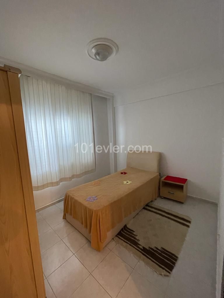 GİRNE MERKEZDE SATILIK 3+1 DAİRE