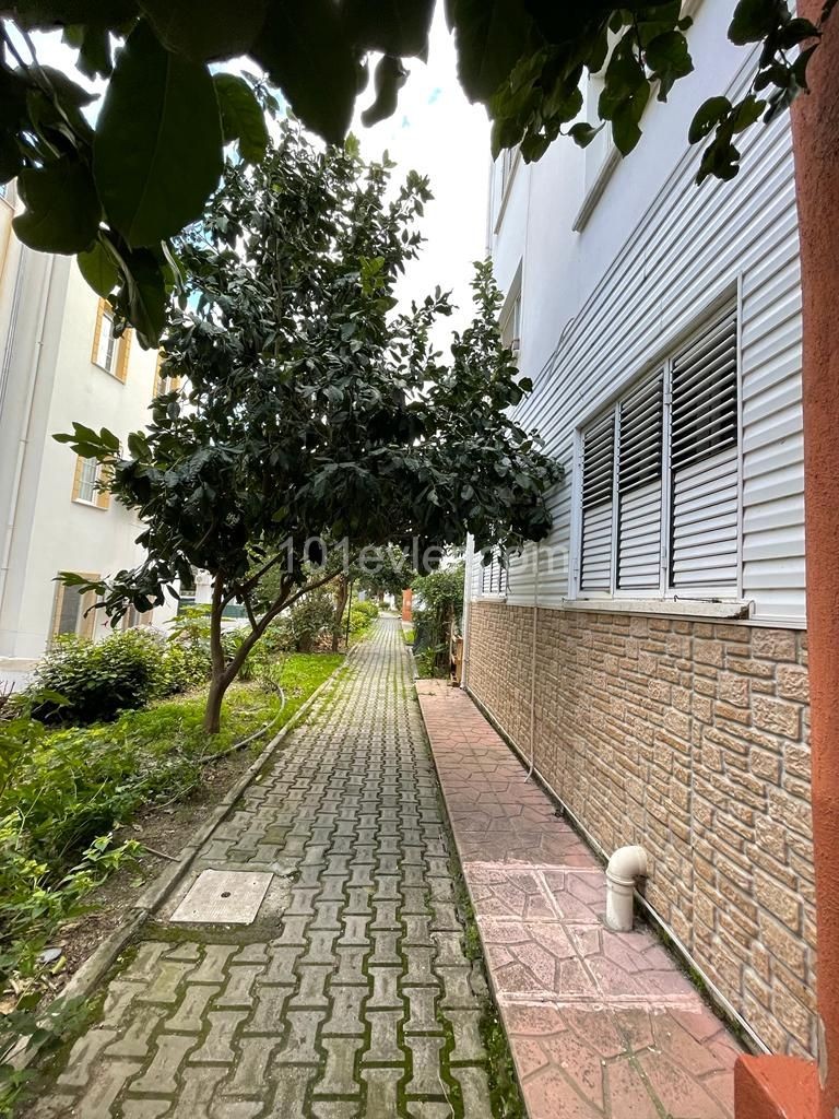 Flat For Sale in Aşağı Girne, Kyrenia