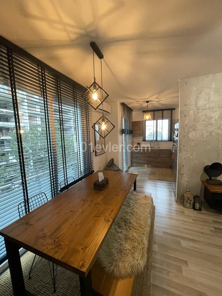 SEMI-FURNISHED 3+1 FLAT FOR SALE IN EXCELLENT LOCATION IN THE CENTER OF KYRENIA ** 