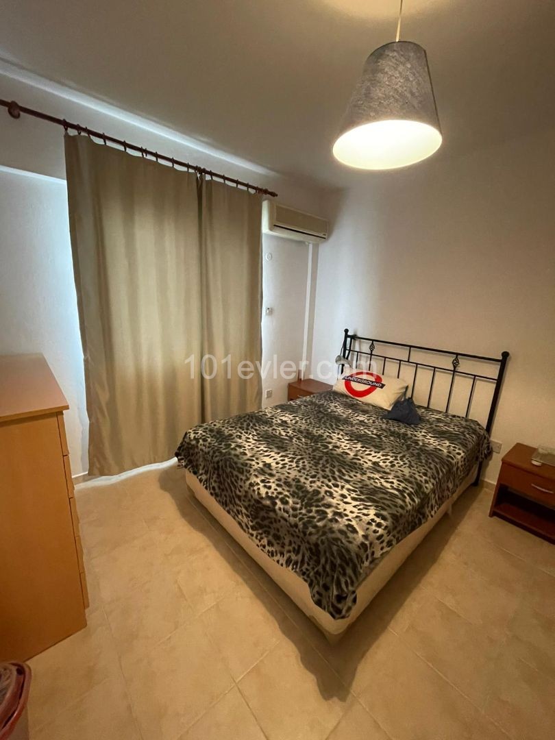 GİRNE DENİZ PLAZA ARKASINDA SATILIK 3+1 EŞYALI DAİRE