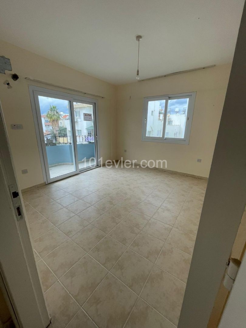 Flat For Sale in Aşağı Girne, Kyrenia