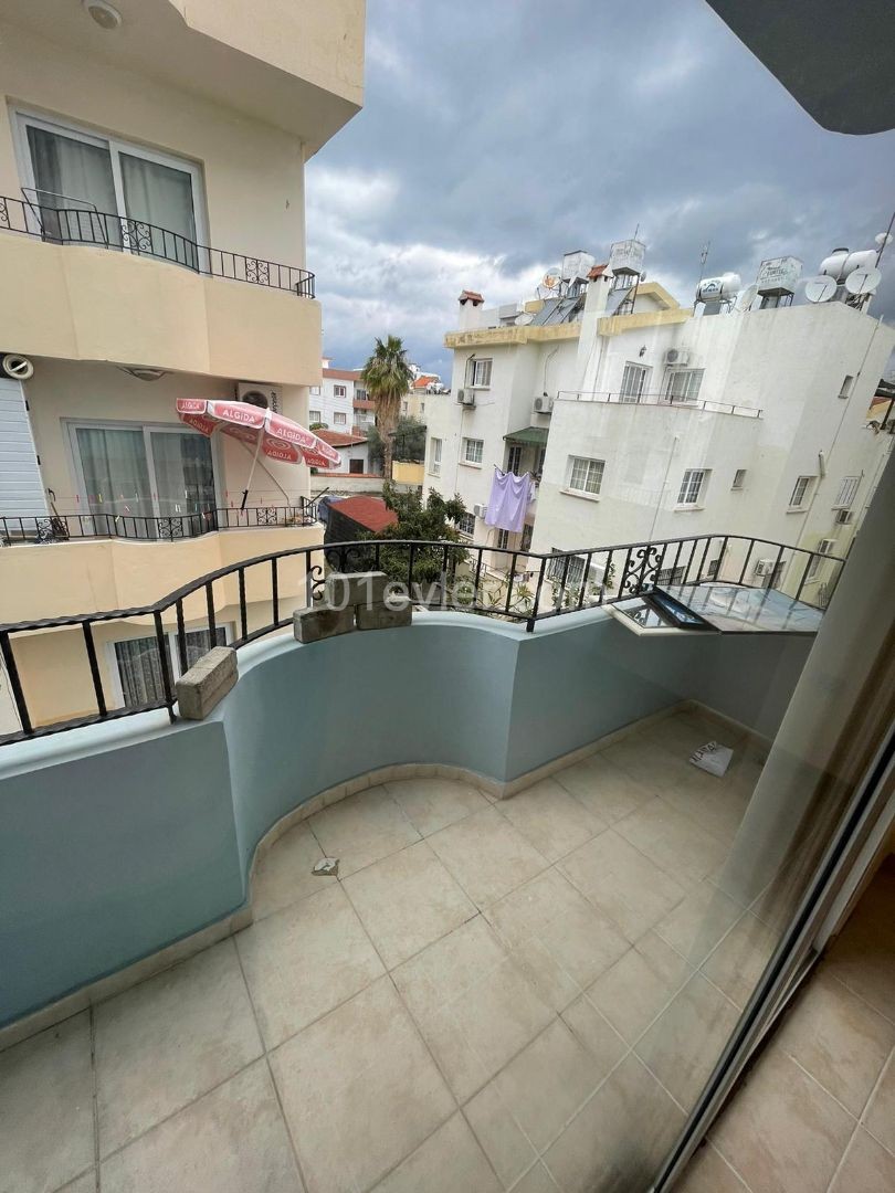 Flat For Sale in Aşağı Girne, Kyrenia