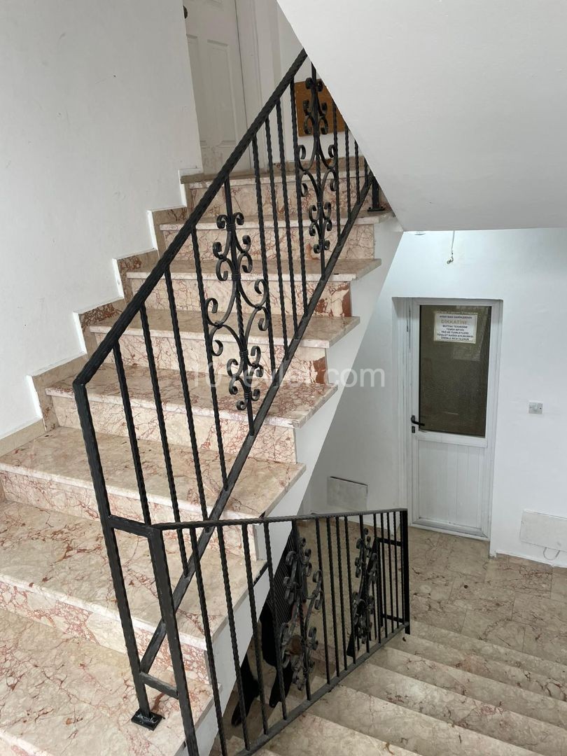 Flat For Sale in Aşağı Girne, Kyrenia