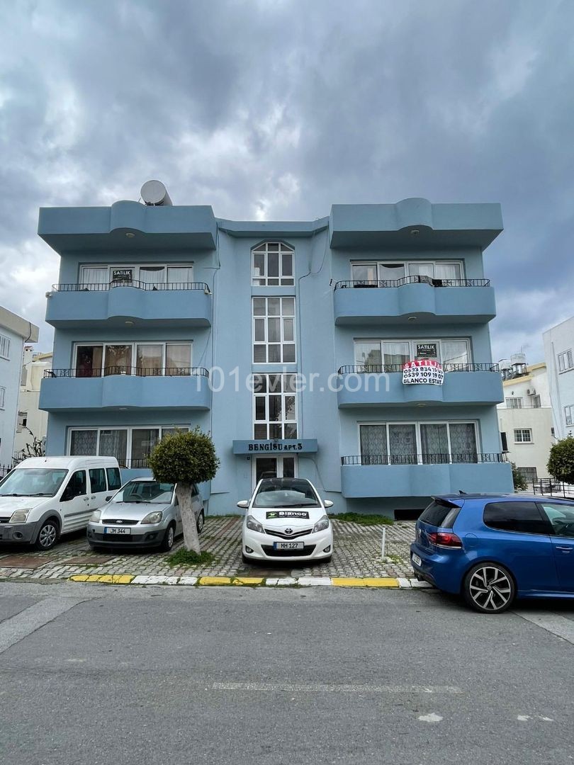 Flat For Sale in Aşağı Girne, Kyrenia