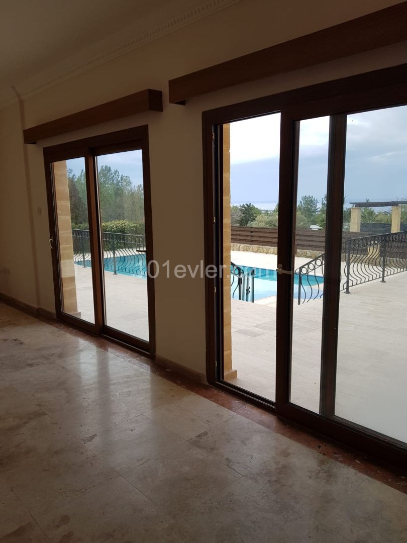 UNFURNISHED 3+1 VILLA WITH POOL FOR RENT IN ÇATALKOY, KYRENIA ** 