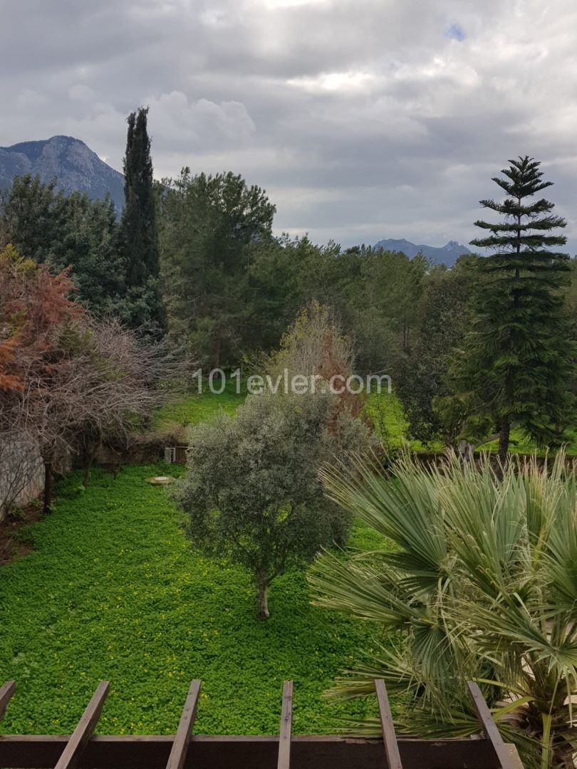 3+1 VILLA MIT POOL ZUR MIETE IN KYRENIA CHATALKÖY ** 