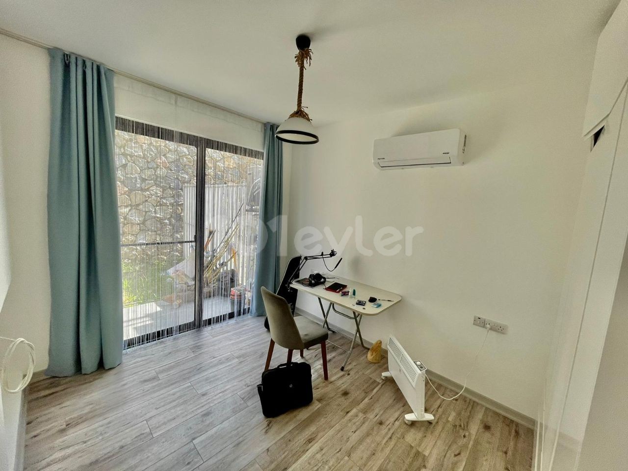 GİRNE/OZANKÖY'DE KİRALIK 4+1 TOWNHOUSE