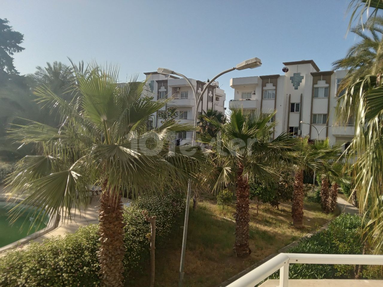 KYRENIA CENTRAL MR.3 + 1 APARTMENTS FOR SALE AROUND THE BACK OF THE POUND ** 