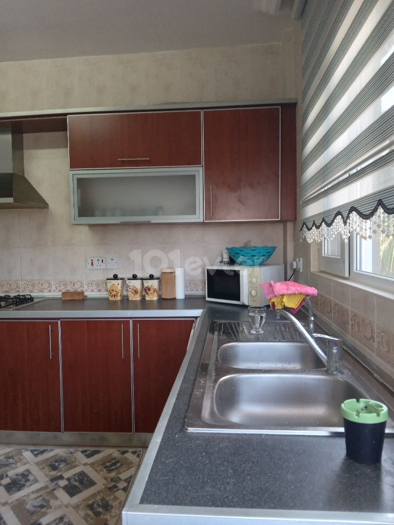 KYRENIA CENTRAL MR.3 + 1 APARTMENTS FOR SALE AROUND THE BACK OF THE POUND ** 