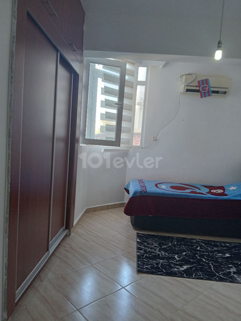 GİRNE MERKEZ MR.POUND ARKASI CİVARI SATILIK 3+1 DAİRE