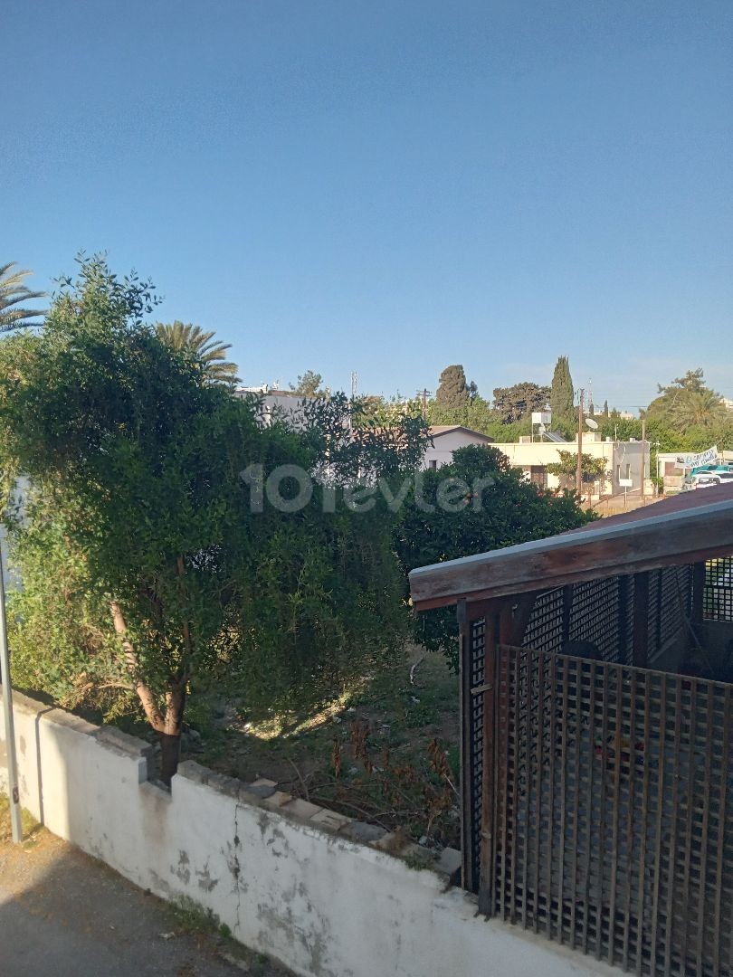 KYRENIA CENTRAL MR.3 + 1 APARTMENTS FOR SALE AROUND THE BACK OF THE POUND ** 