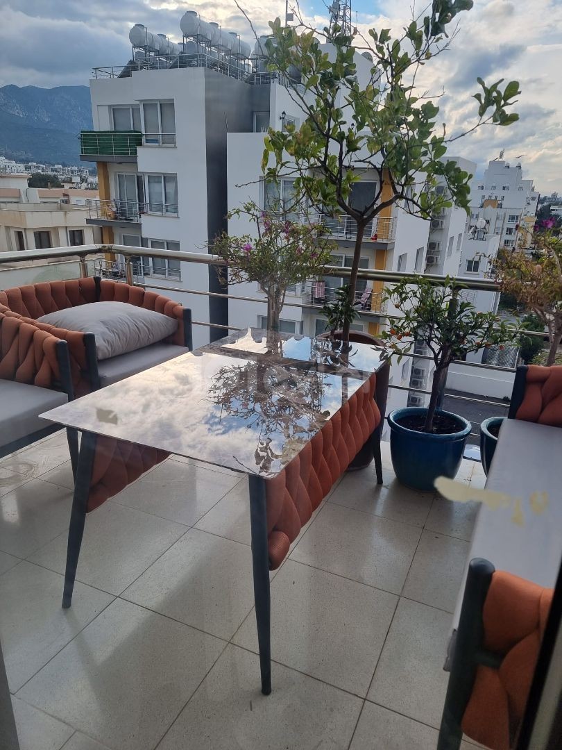 GİRNE KAŞGAR BÖLGESİNDE SATILIK MUHTEŞEM MANZARALI PENTHOUSE