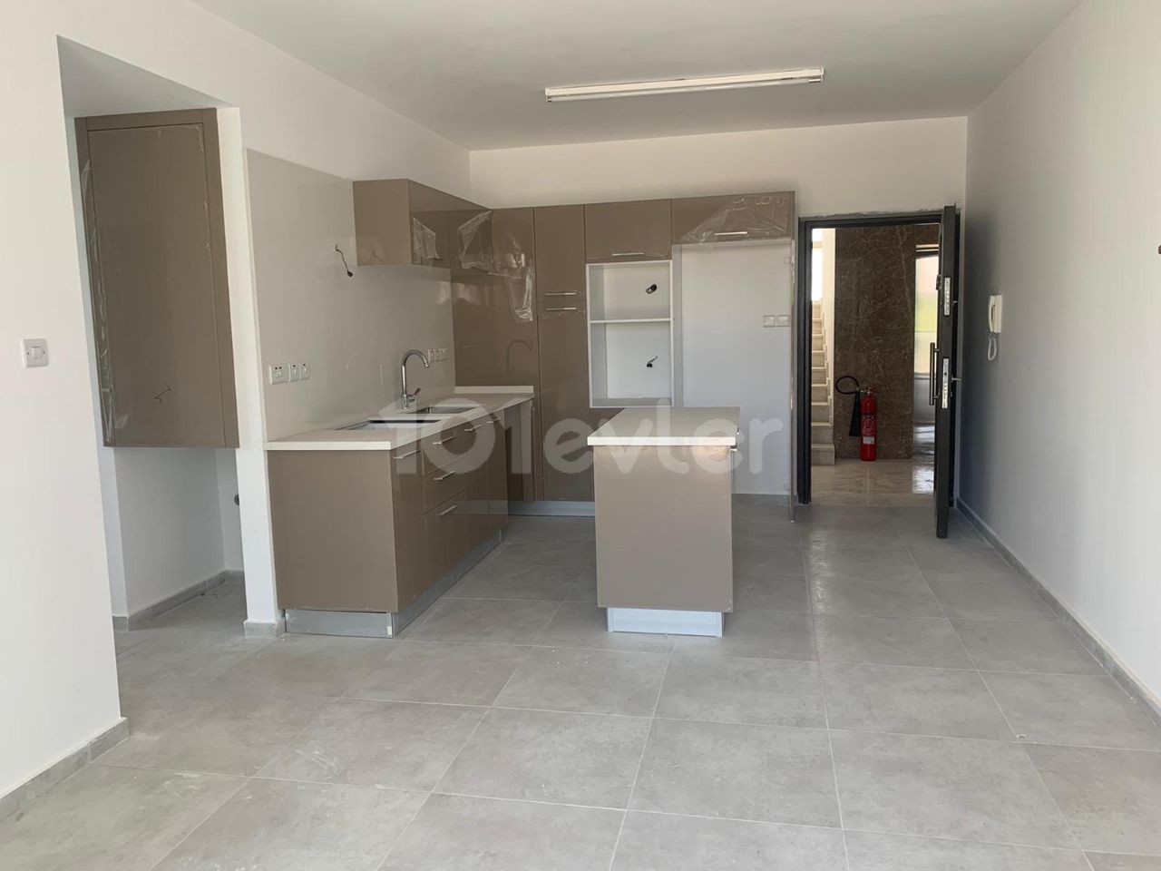 2+1 APARTMENTS FOR SALE NEAR KYRENIA CENTRAL SUSHICO ** 