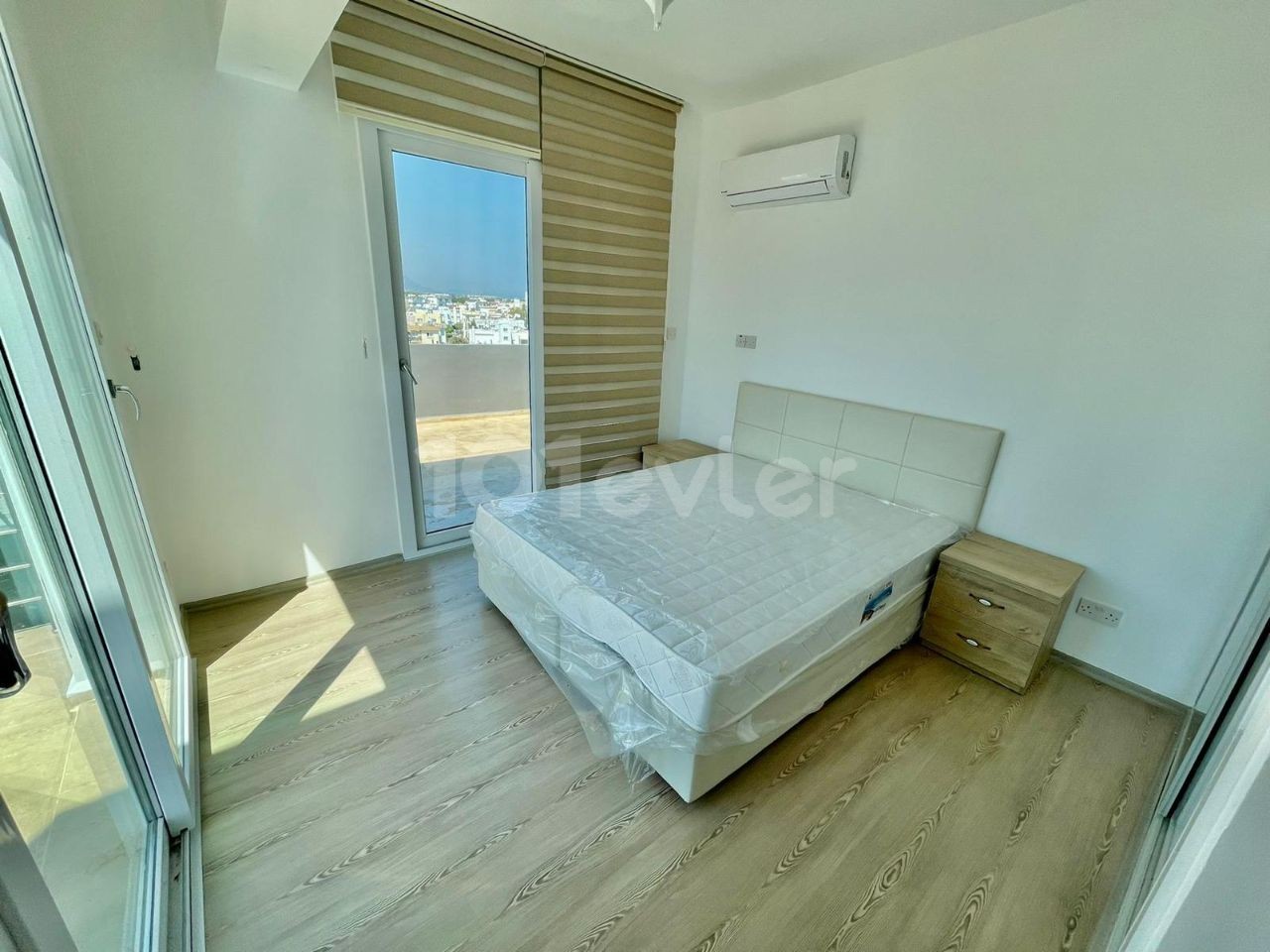 3+1 FULLY FURNISHED PENTHOUSE FOR RENT OPPOSITE KYRENIA PARK SHOPPING MALL ** 