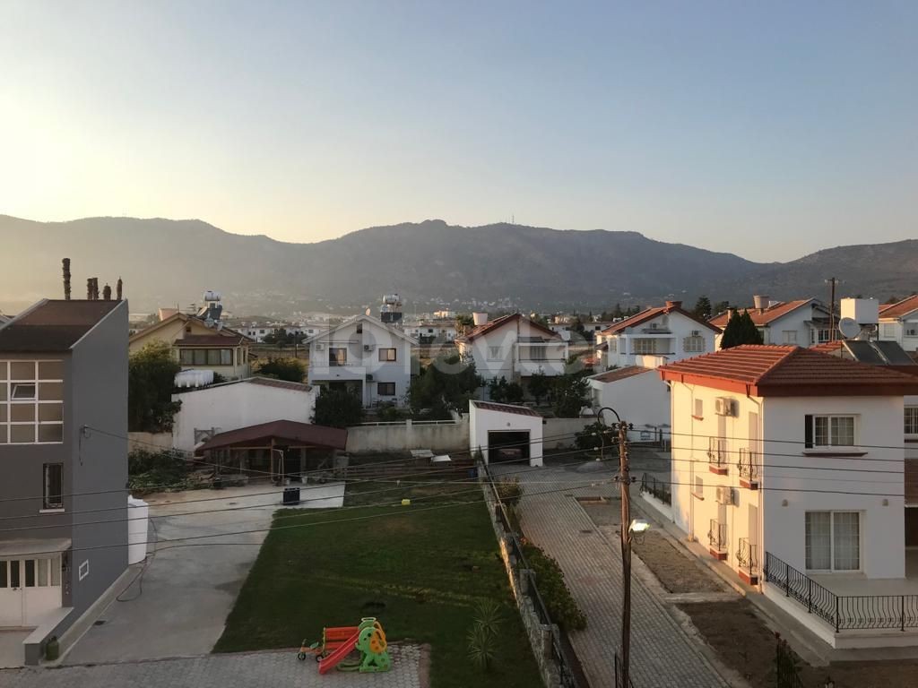 3+1 WOHNUNG ZUM VERKAUF IN KYRENIA/BOSPORUS ** 