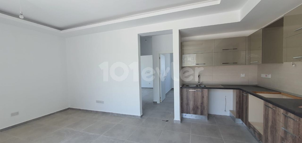 GİRNE MERKEZDE SATILIK 2+1 PENTHOUSE VE DAIRELER