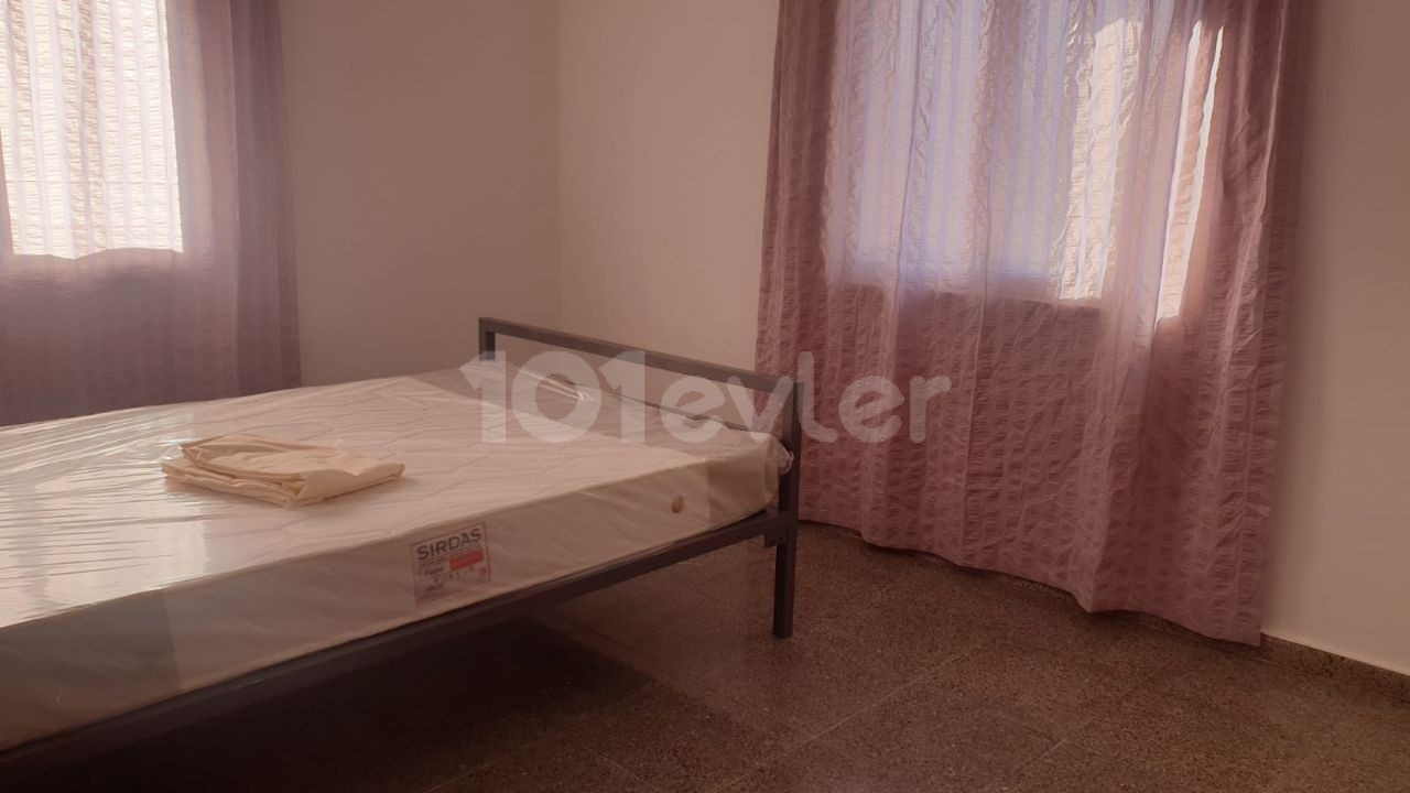 LEFKOŞA/GÖNYELİ'DE KİRALIK 3+1 DAİRE