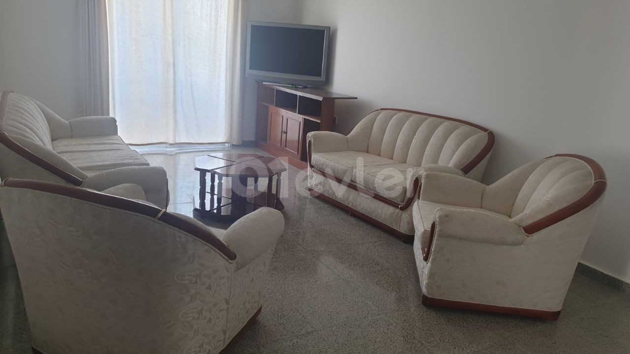 LEFKOŞA/GÖNYELİ'DE KİRALIK 3+1 DAİRE