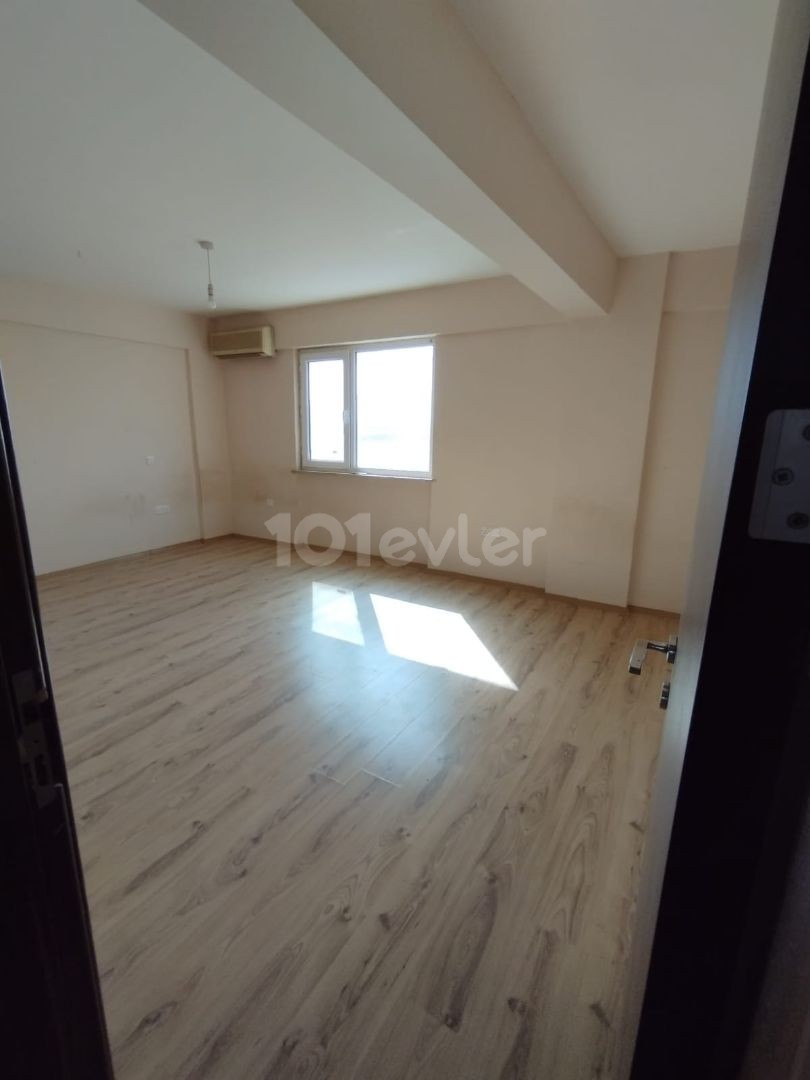 LEFKOŞA/DEMİRHAN'DA SATILIK 3+1 DAİRE