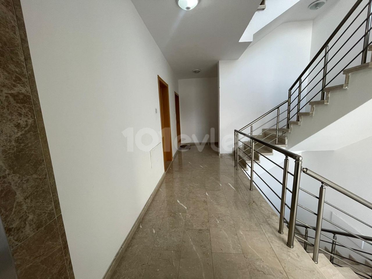 Flat For Sale in Aşağı Girne, Kyrenia