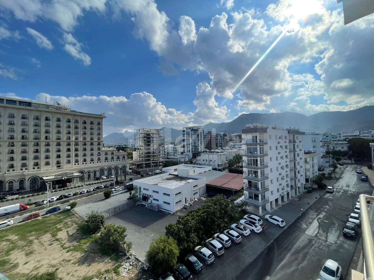 Flat For Sale in Aşağı Girne, Kyrenia