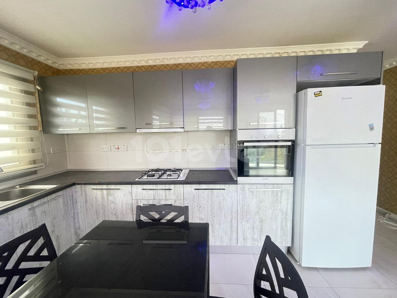 Flat For Sale in Yukarı Girne, Kyrenia