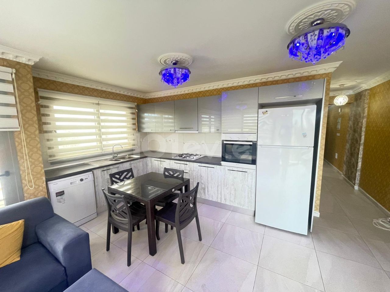 Flat For Sale in Yukarı Girne, Kyrenia