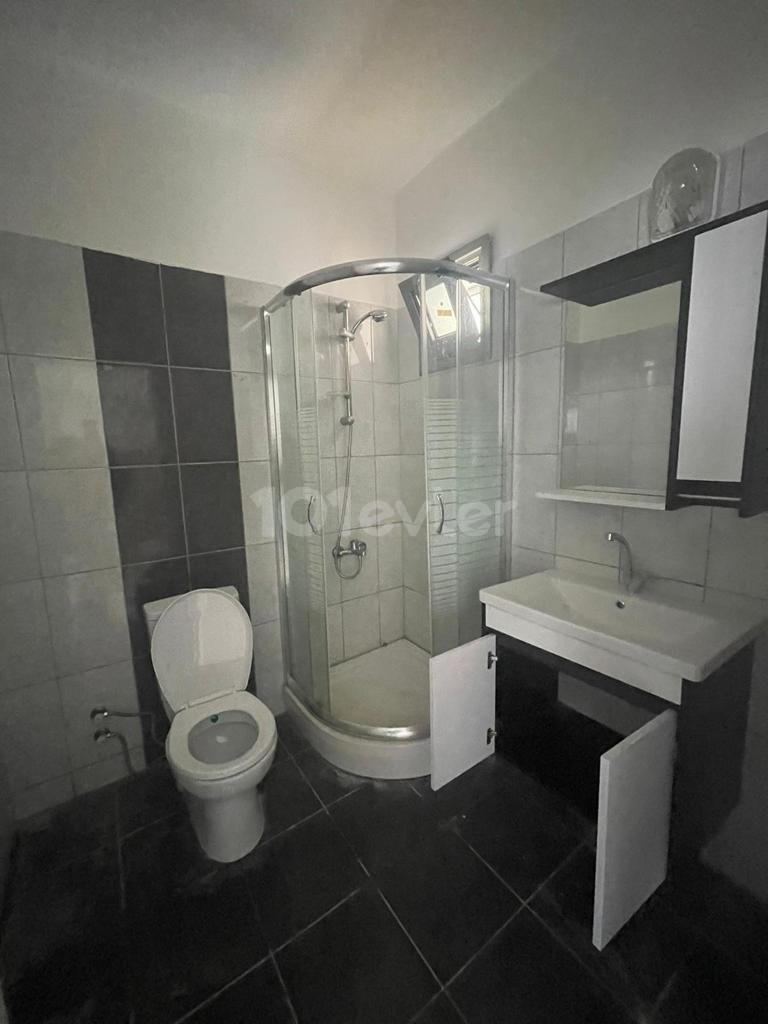 GİRNE MERKEZ KAR MARKET BÖLGESİNDE SATILIK 1+1 EŞYALI DAİRE