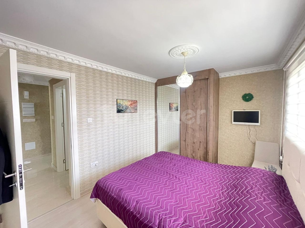 Flat For Sale in Aşağı Girne, Kyrenia