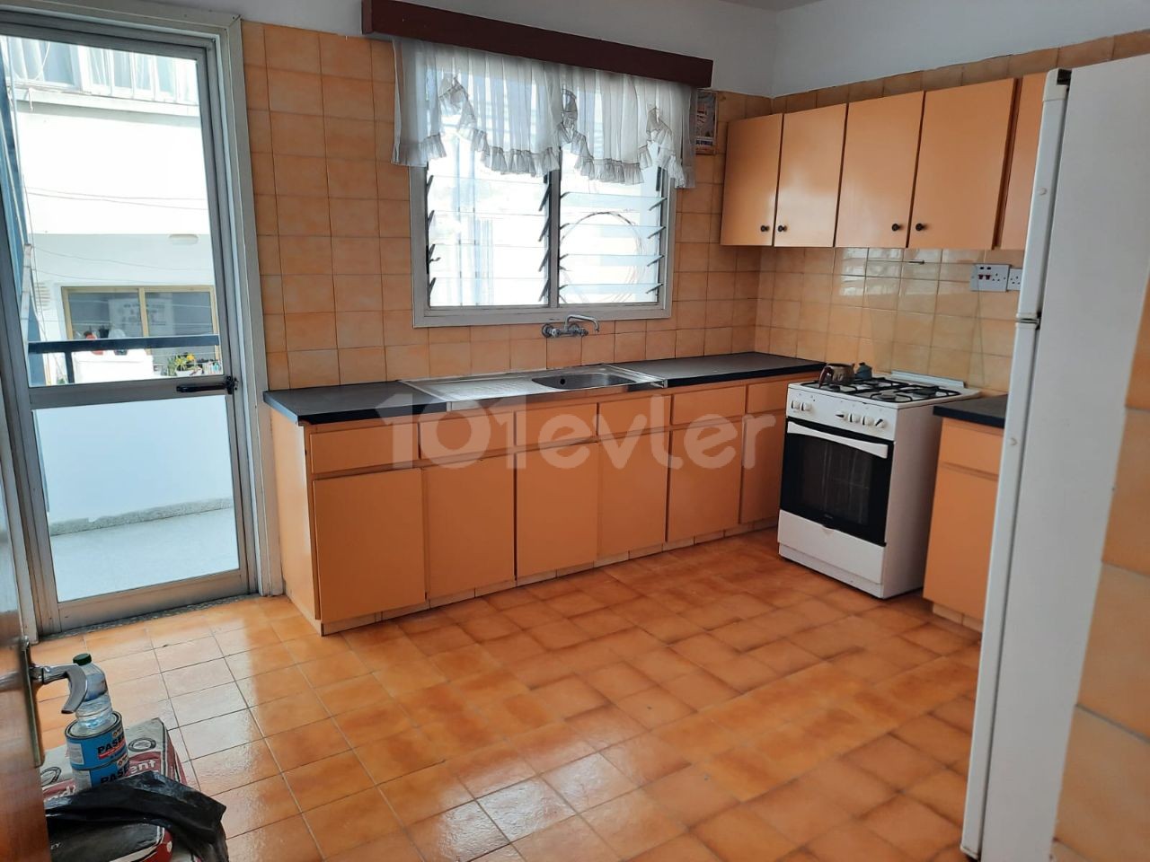 LEFKOŞA/KÖŞKLÜÇİFTLİK'TE SATILIK 3+1 DAİRE