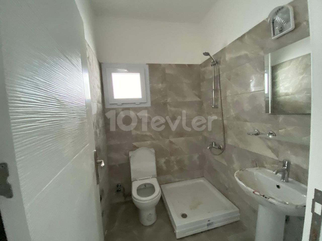 COMPLETE BUILDING FOR SALE IN LEFKOŞA/GÖNYELI CONSISTING OF 16 2+1 APARTMENTS