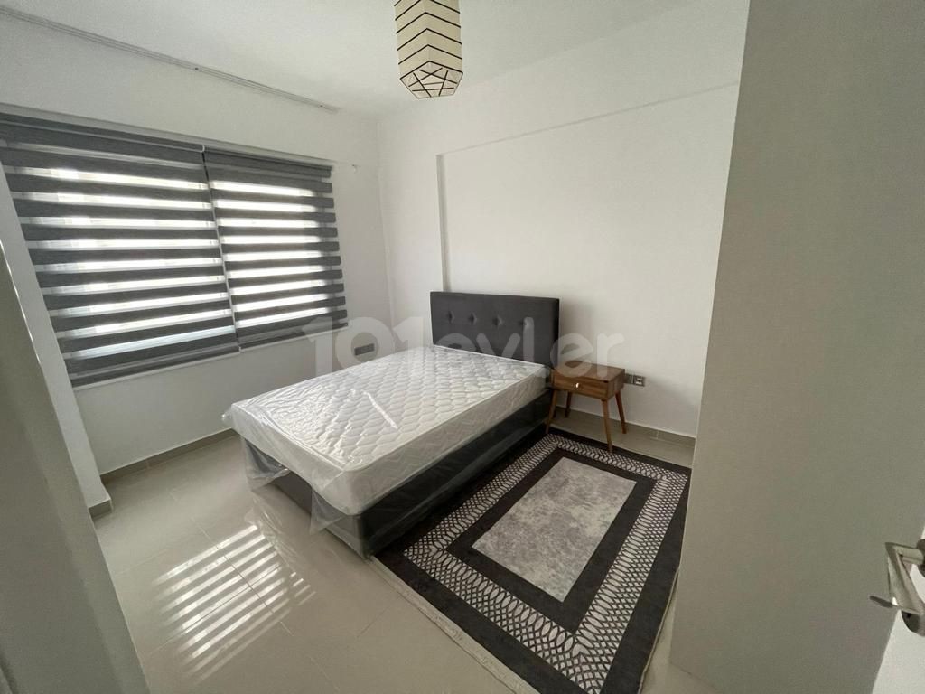 GİRNE KAR MARKET BÖLGESİ SATILIK FUL EŞYALI 1+1 DAİRE