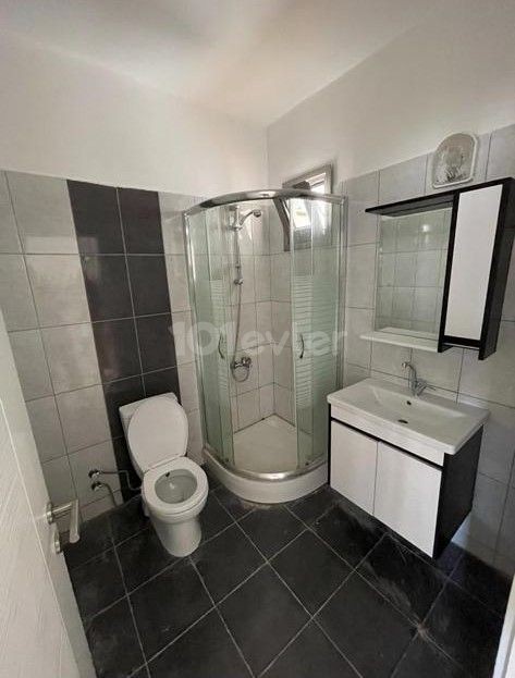 GİRNE KAR MARKET BÖLGESİ SATILIK FUL EŞYALI 1+1 DAİRE