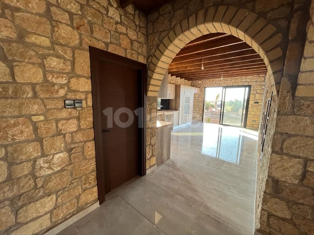 MAGNIFICENT 4+1 VILLA FOR SALE IN GİRNE/KARŞIYAKA