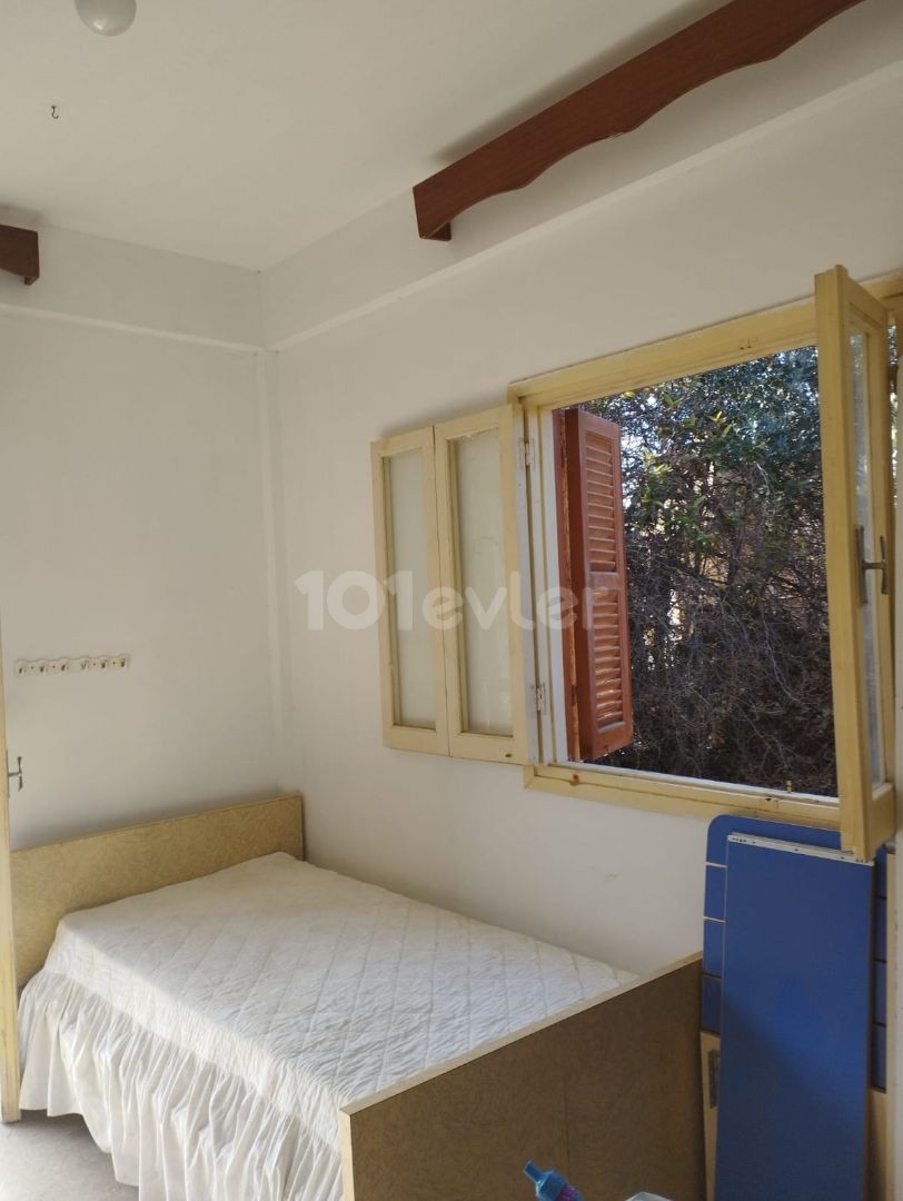 3+1 WOHNUNG ZUM VERKAUF IN KYRENIA/KARŞIYAKA