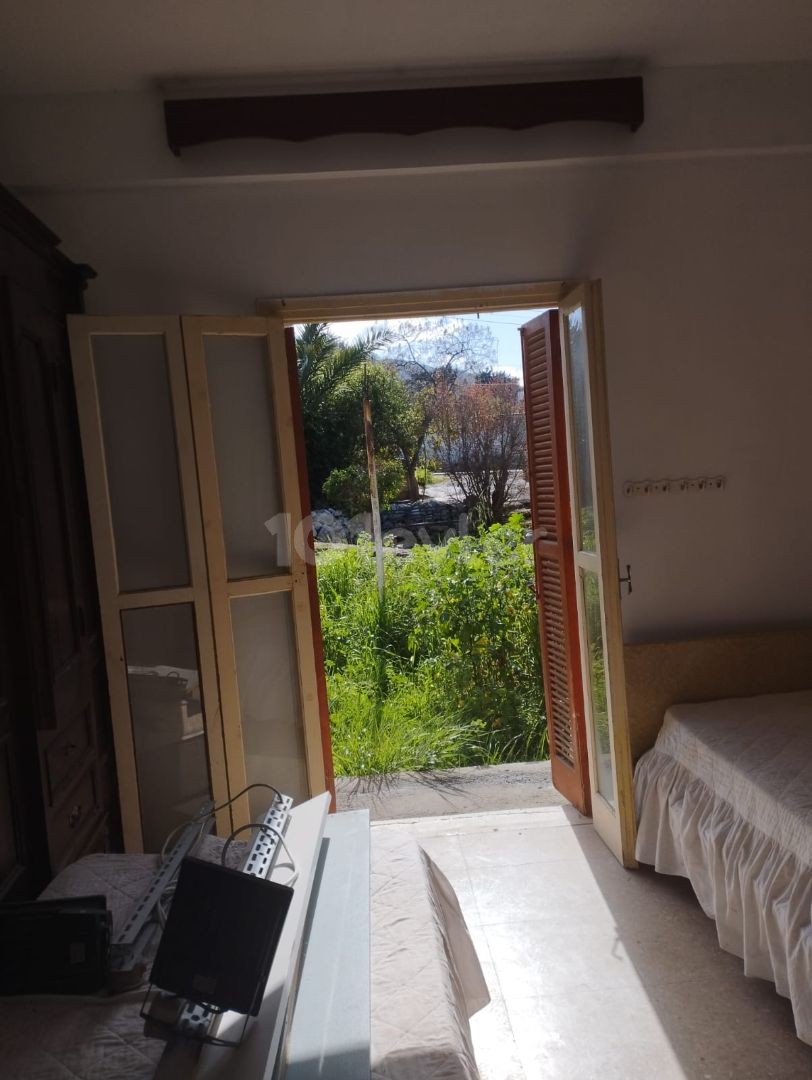 3+1 WOHNUNG ZUM VERKAUF IN KYRENIA/KARŞIYAKA