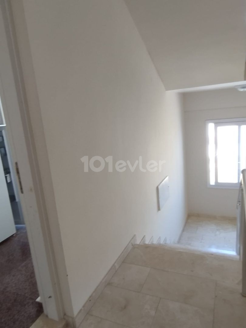 2+1 FLAT FOR SALE IN NICOSIA/DUMLUPINAR