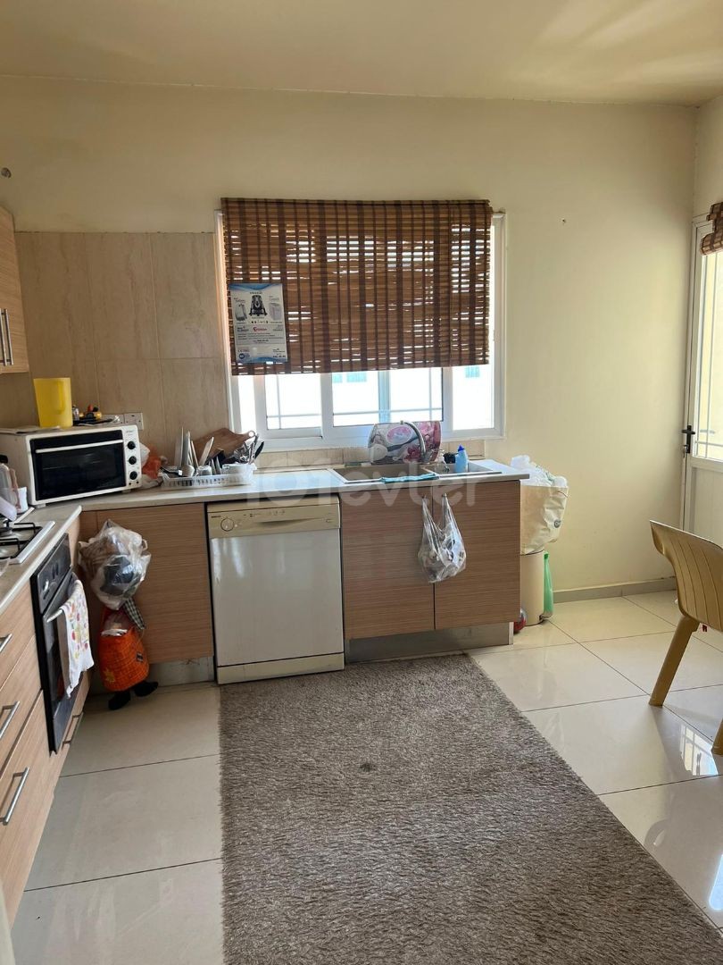 3+1 FLAT FOR SALE IN NICOSIA/KÜÇÜK KAYMAKLI