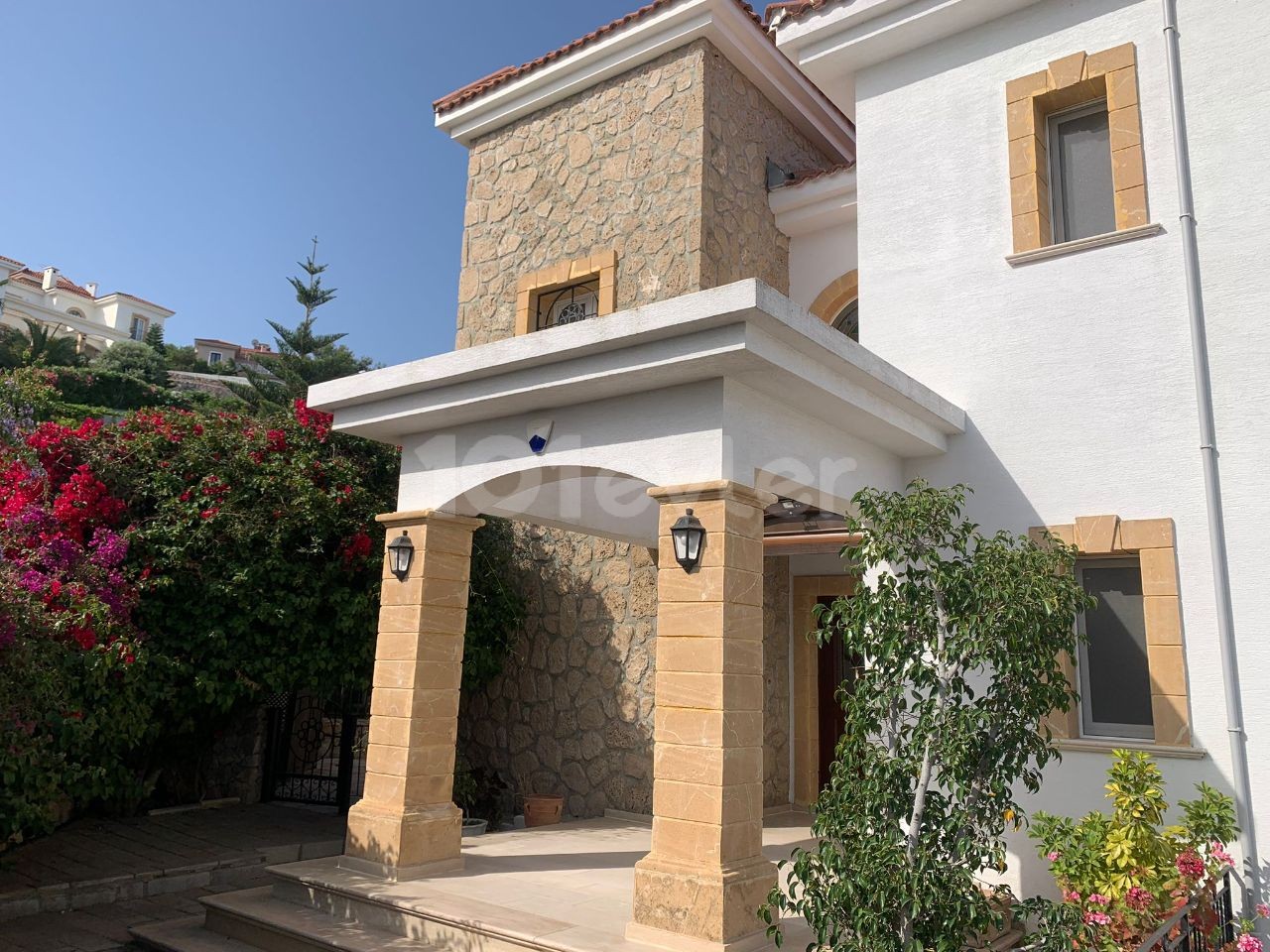 Villa For Sale in Alsancak, Kyrenia