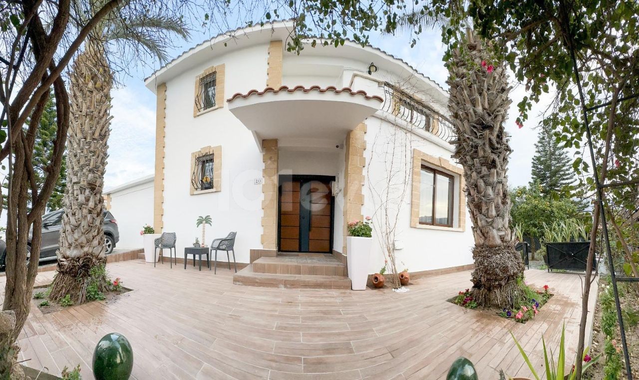 4+2 MÖBLIERTE VILLA ZUM VERKAUF IN KYRENIA/KARAKUM