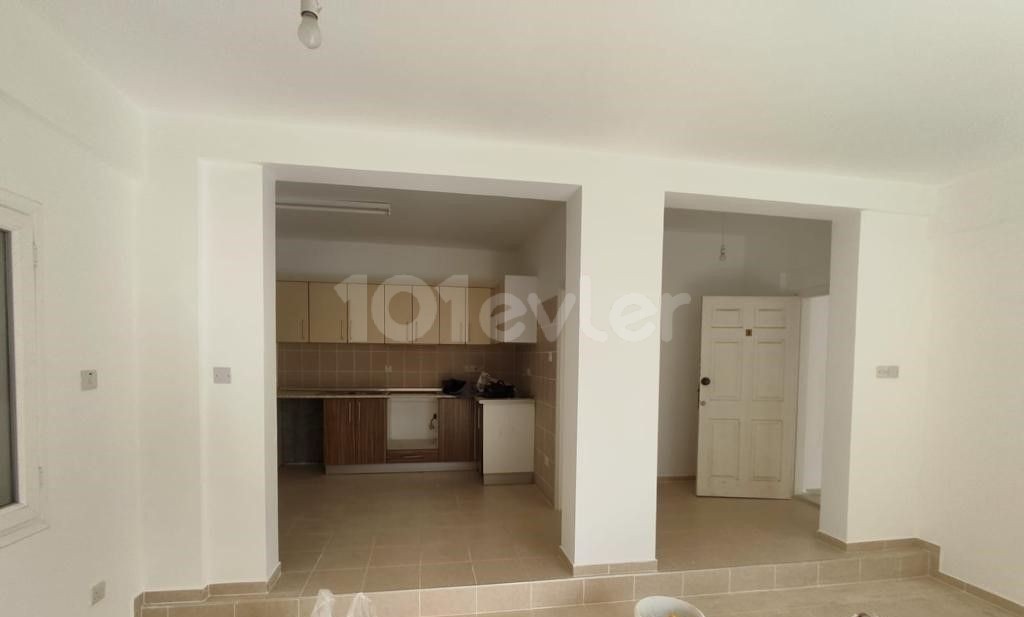 3+1 FLAT FOR SALE IN KYRENIA/ALSANCAK