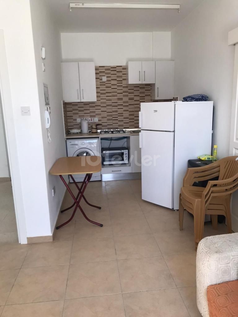 2+1 WOHNUNG ZU VERMIETEN IN NICOSIA/KÜÇÜK KAYMAKLI